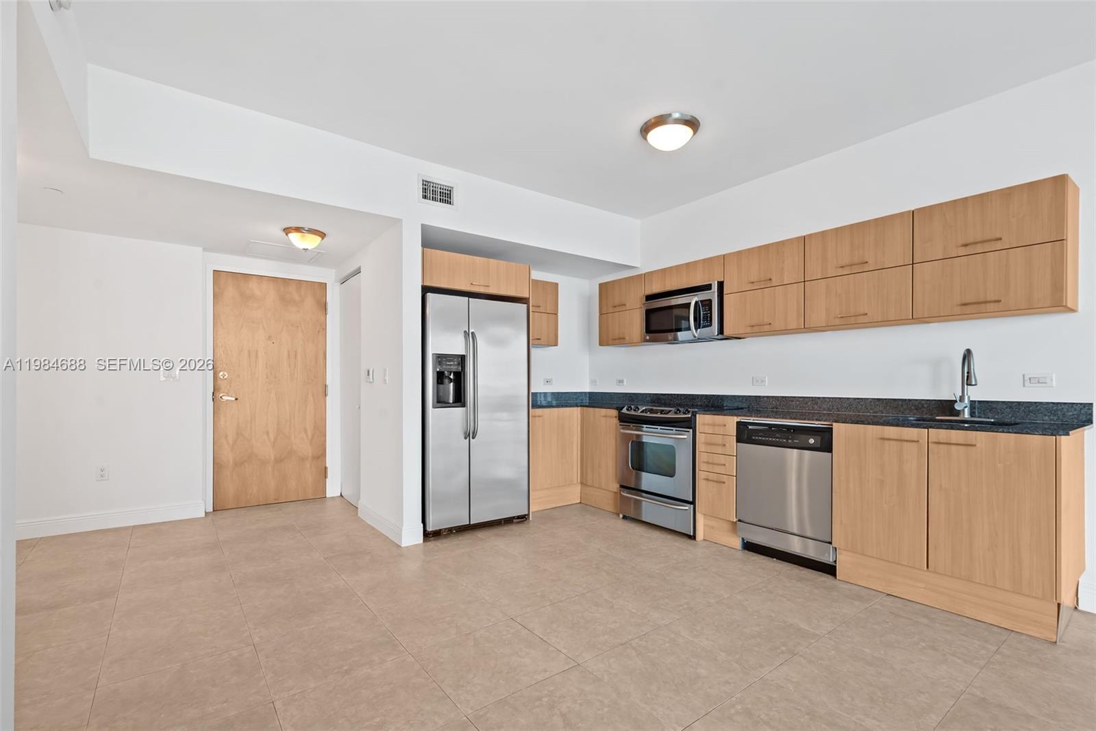 WIND CONDO - Residential Lease