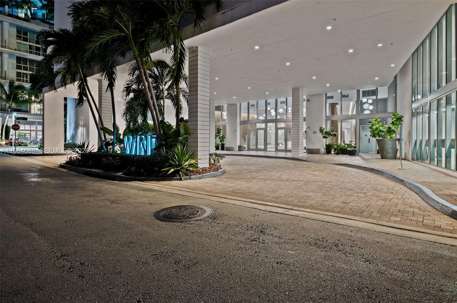 WIND CONDO - Residential Lease