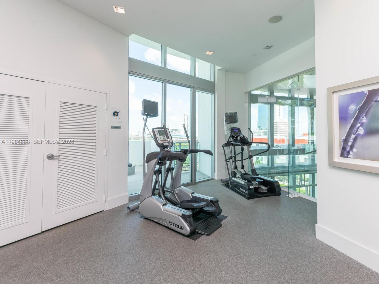 WIND CONDO - Residential Lease