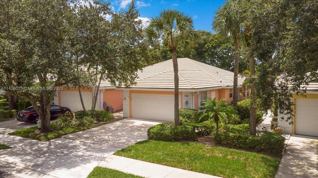 Photo of 4153 Royal Oak Dr #4153, Palm Beach Gardens, FL 33410 (MLS # A11426023)