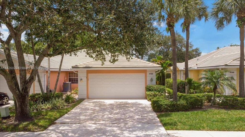 Photo of 4153 Royal Oak Dr #4153, Palm Beach Gardens, FL 33410 (MLS # A11426023)