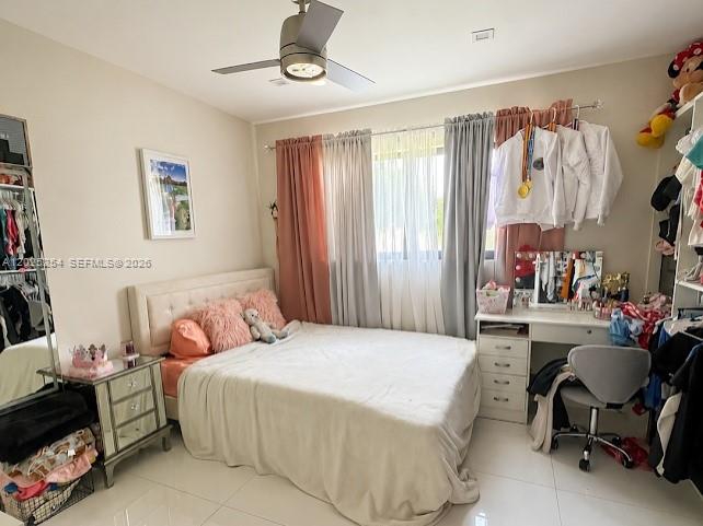 PASADENA LAKES - Residential
