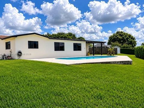 Tiny photo for 8490 NW 17th Ct, Pembroke Pines, FL 33024 (MLS # A12025254)