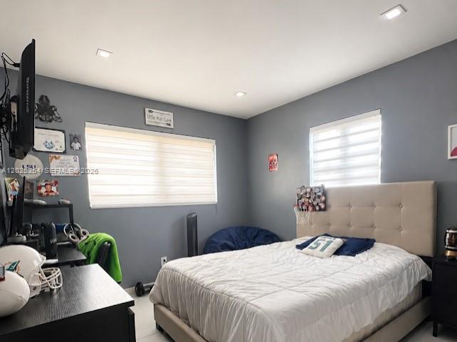 PASADENA LAKES - Residential