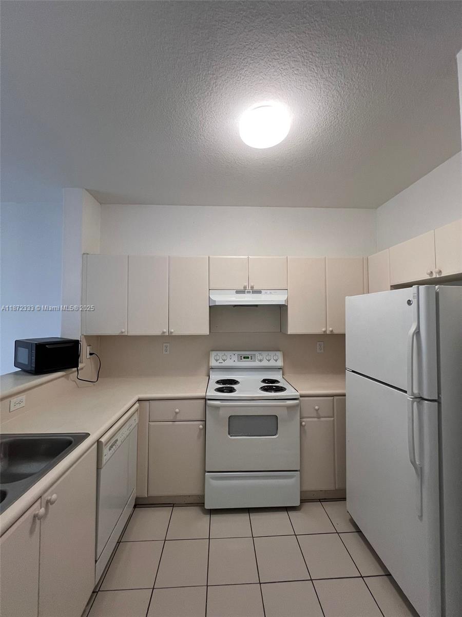 SHOMA CONDO AT KEYS COVE - Residential Lease