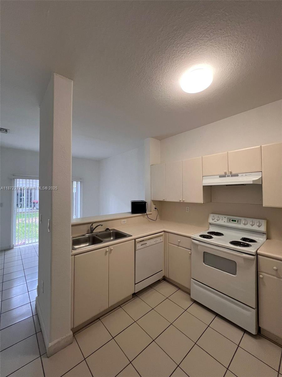 SHOMA CONDO AT KEYS COVE - Residential Lease