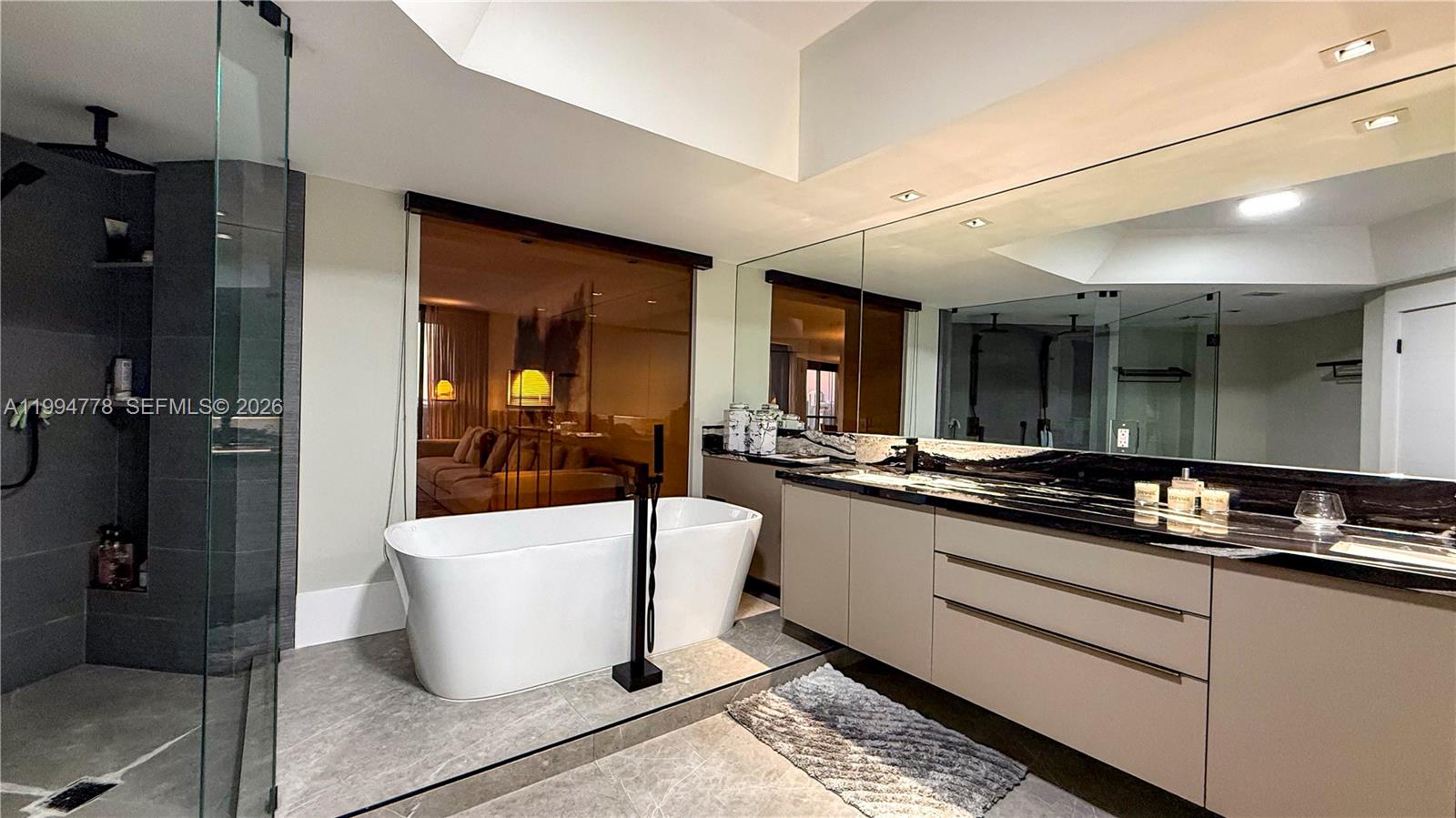 2000 ISL BLVD WILLIAMS IS - Residential Lease