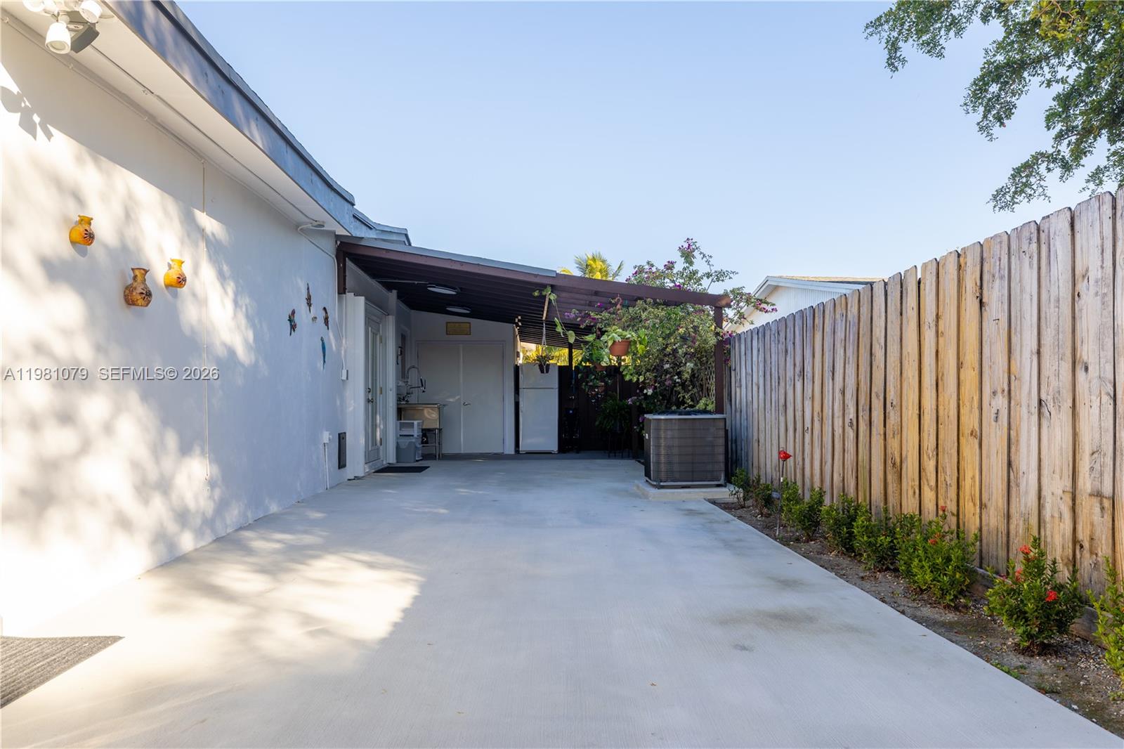 CUTLER RIDGE MANOR ESTATE - Residential