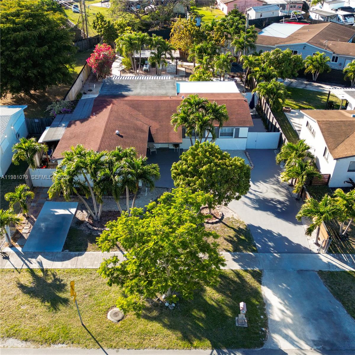 CUTLER RIDGE MANOR ESTATE - Residential