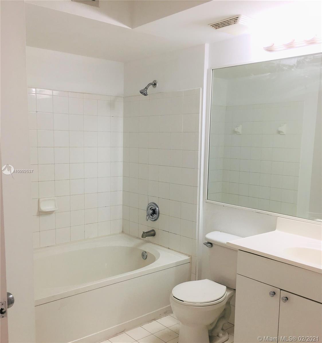 PORTO BELLAGIO CONDO - Residential