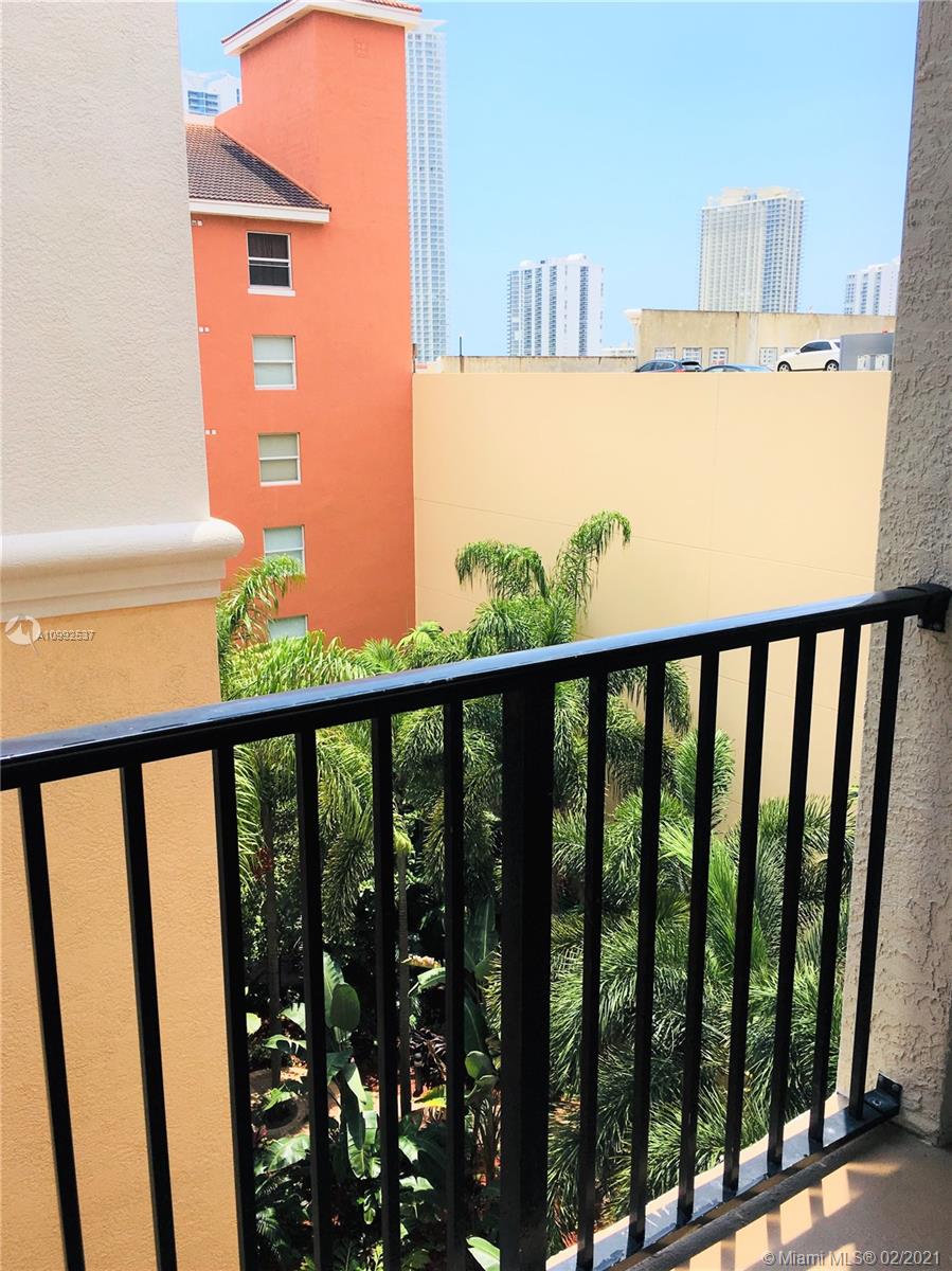 PORTO BELLAGIO CONDO - Residential