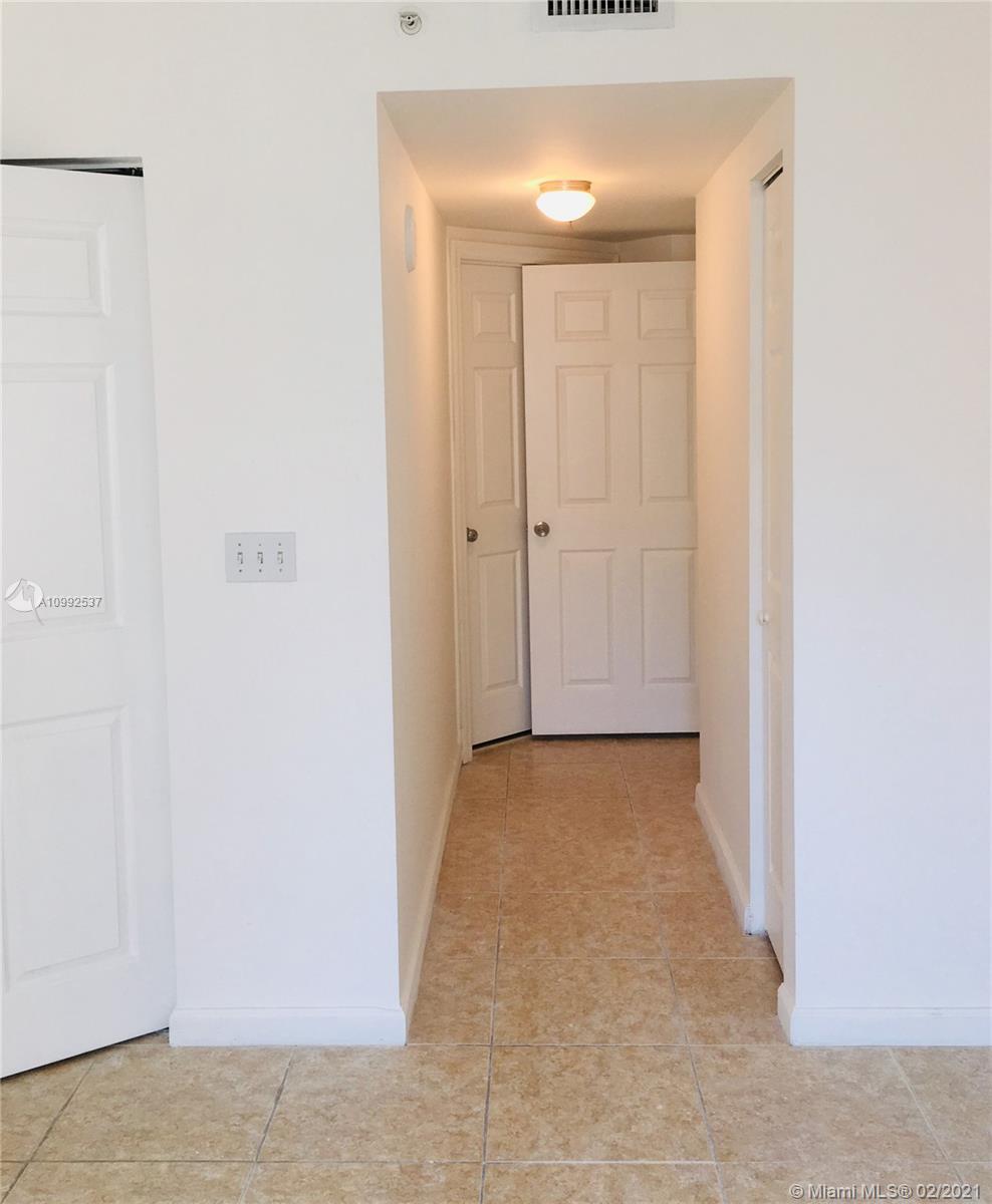 PORTO BELLAGIO CONDO - Residential