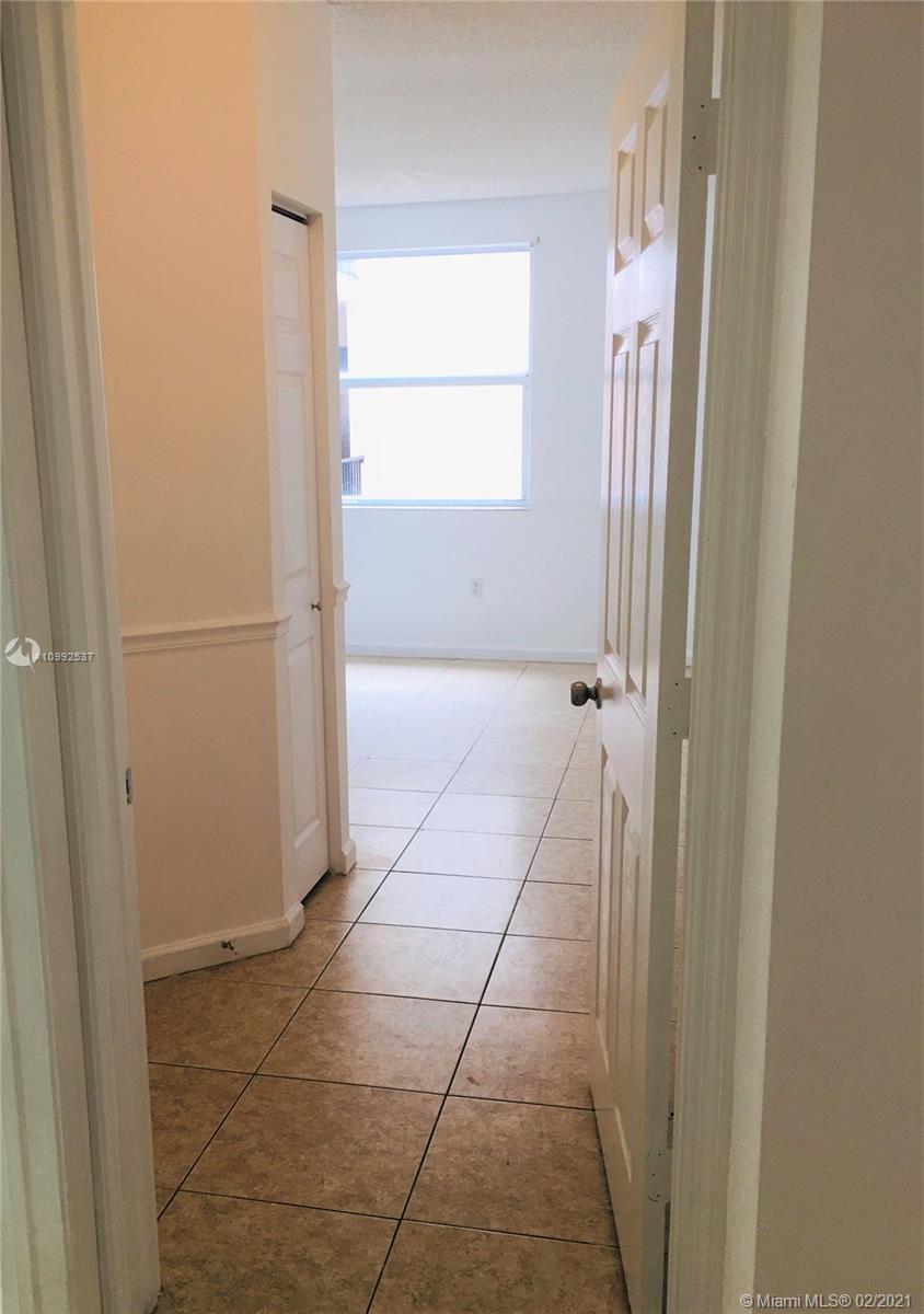 PORTO BELLAGIO CONDO - Residential