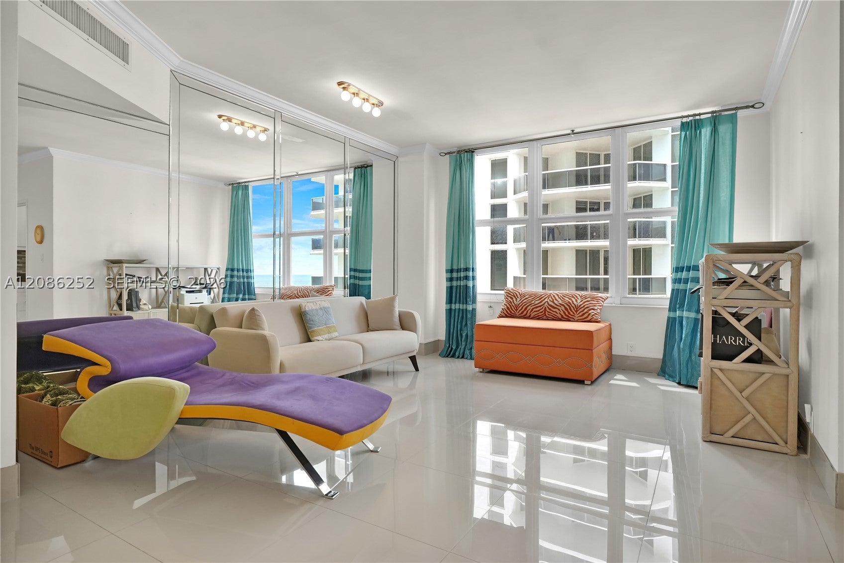 Properties 2 4747 Collins Ave 1008