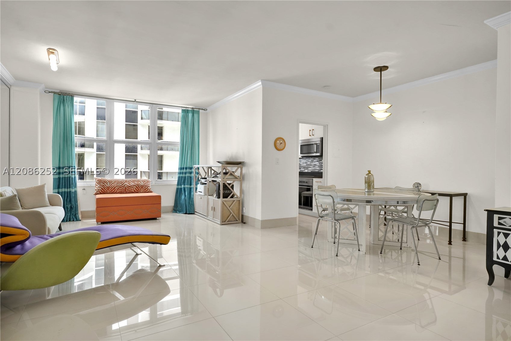 Properties 1 4747 Collins Ave 1008