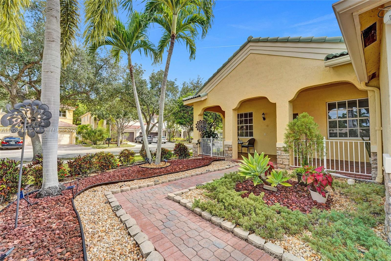 4122 Laurel Ridge Cir