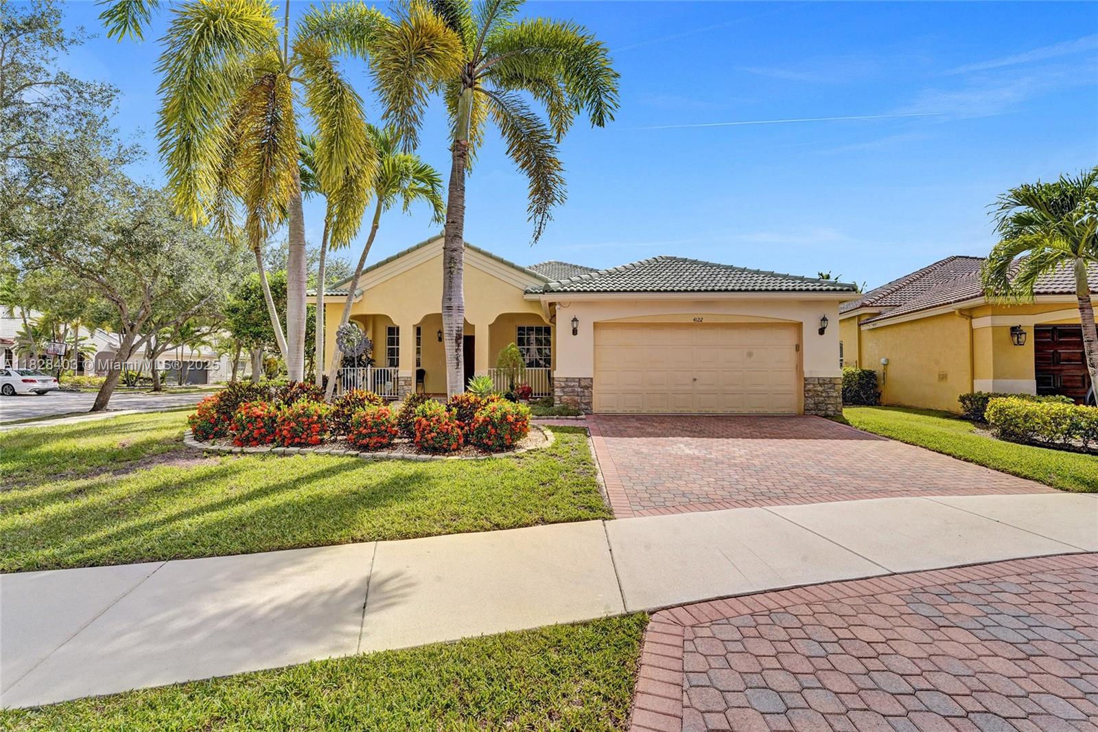 4122 Laurel Ridge Cir