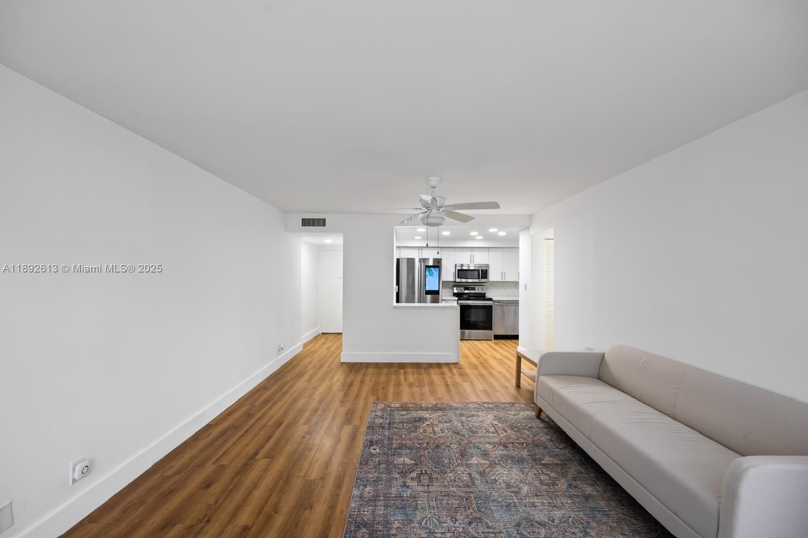 BRICKELL SHORES CONDO - Residential Lease