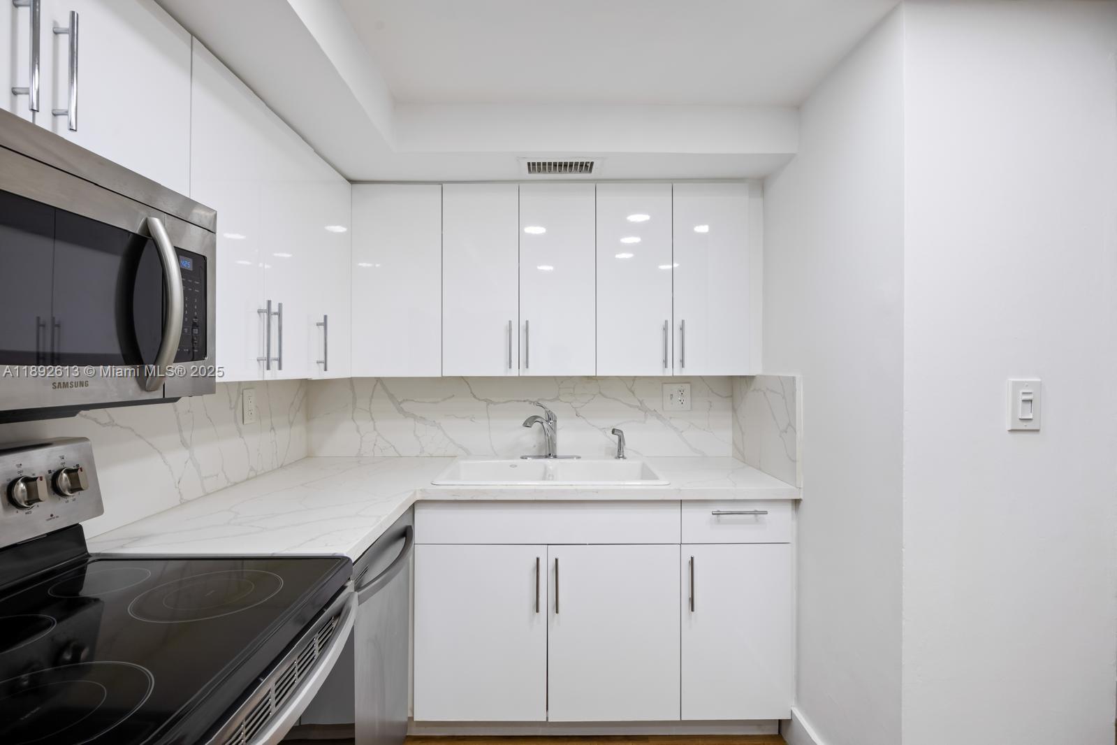 BRICKELL SHORES CONDO - Residential Lease