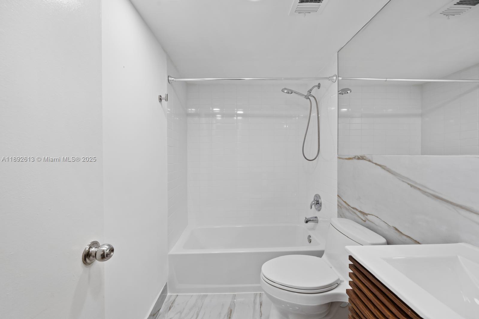 BRICKELL SHORES CONDO - Residential Lease