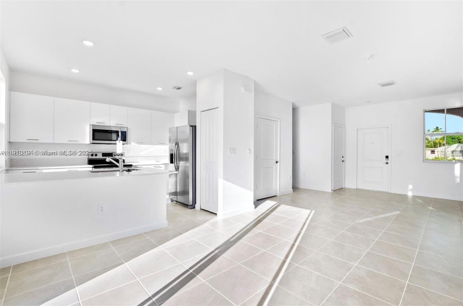 GOLF PARK SEC 1 - Residential Lease