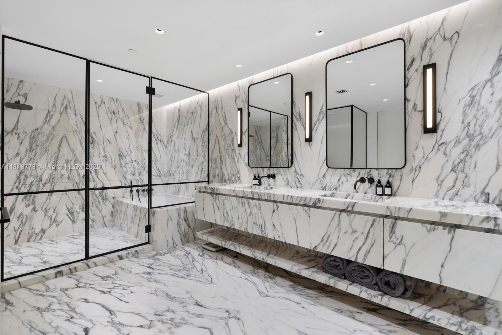 OCEANA BAL HARBOUR CONDO - Residential