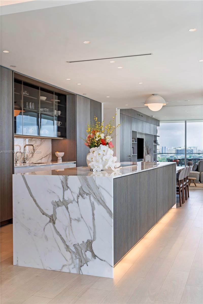 OCEANA BAL HARBOUR CONDO - Residential