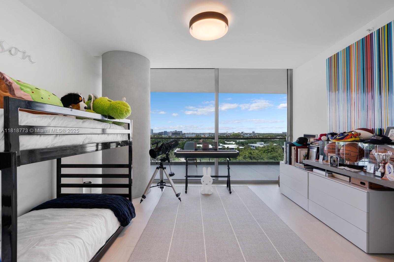 OCEANA BAL HARBOUR CONDO - Residential