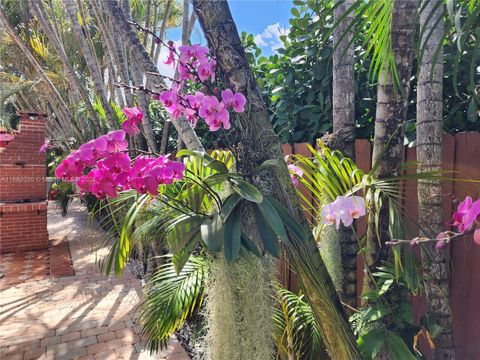 A home in Biscayne Park