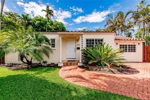 A home in Biscayne Park