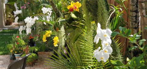 A home in Biscayne Park