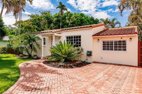 A home in Biscayne Park