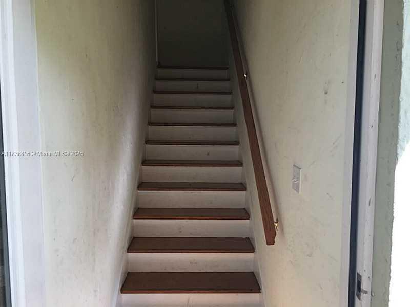 929 MERIDIAN AV 2