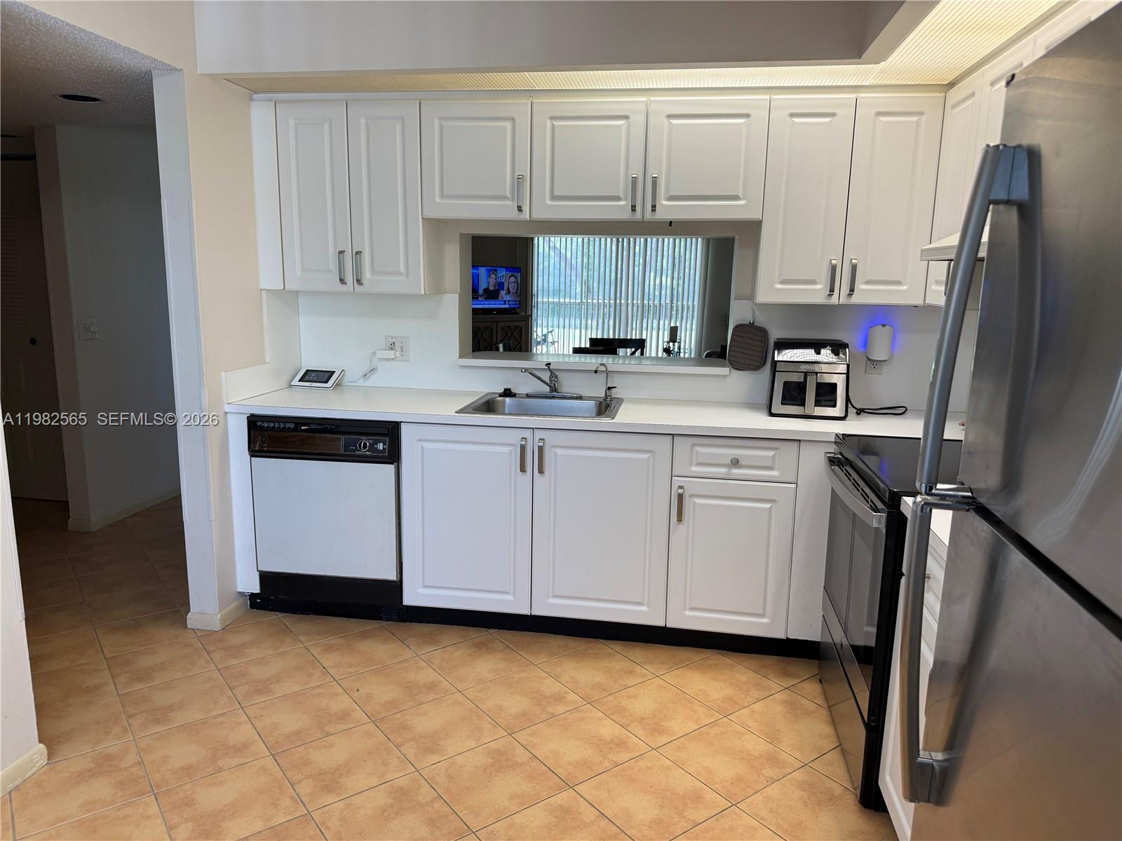 CAMBRIDGE AT CENTURY VILL - Residential