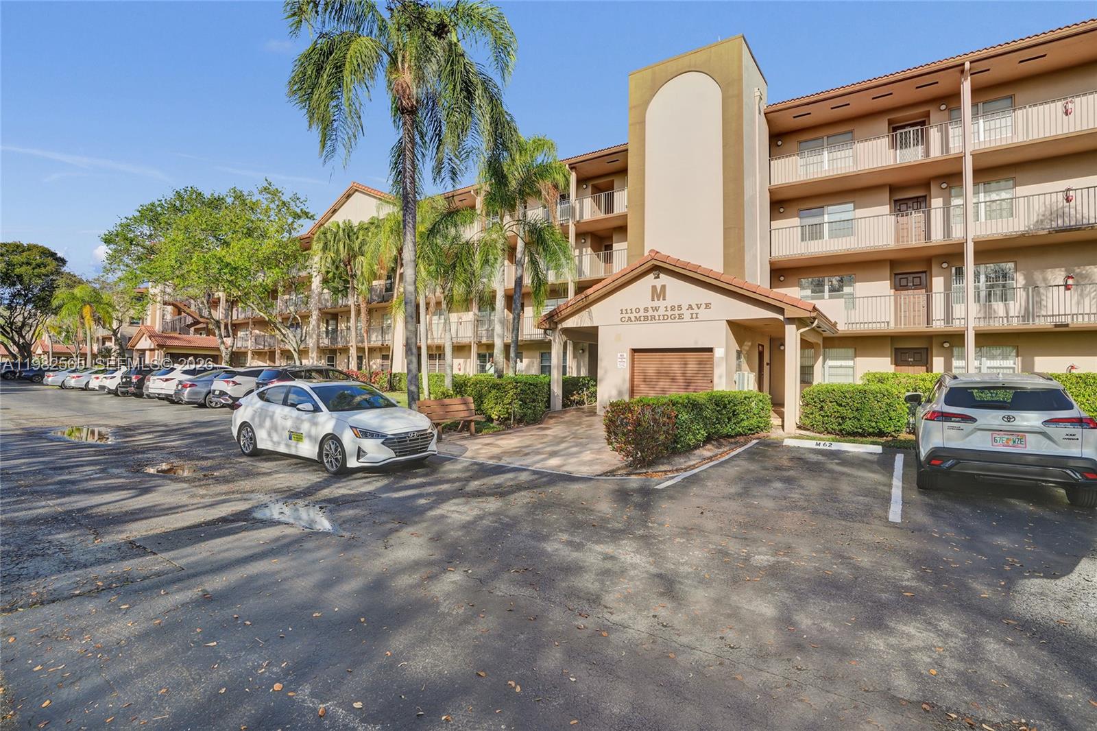 CAMBRIDGE AT CENTURY VILL - Residential