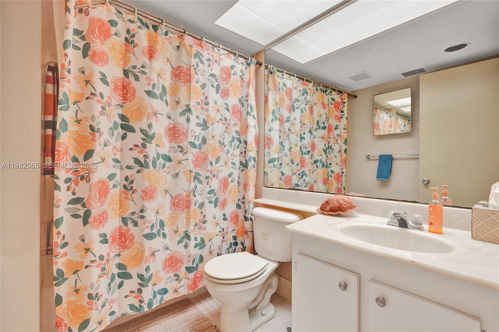 CAMBRIDGE AT CENTURY VILL - Residential