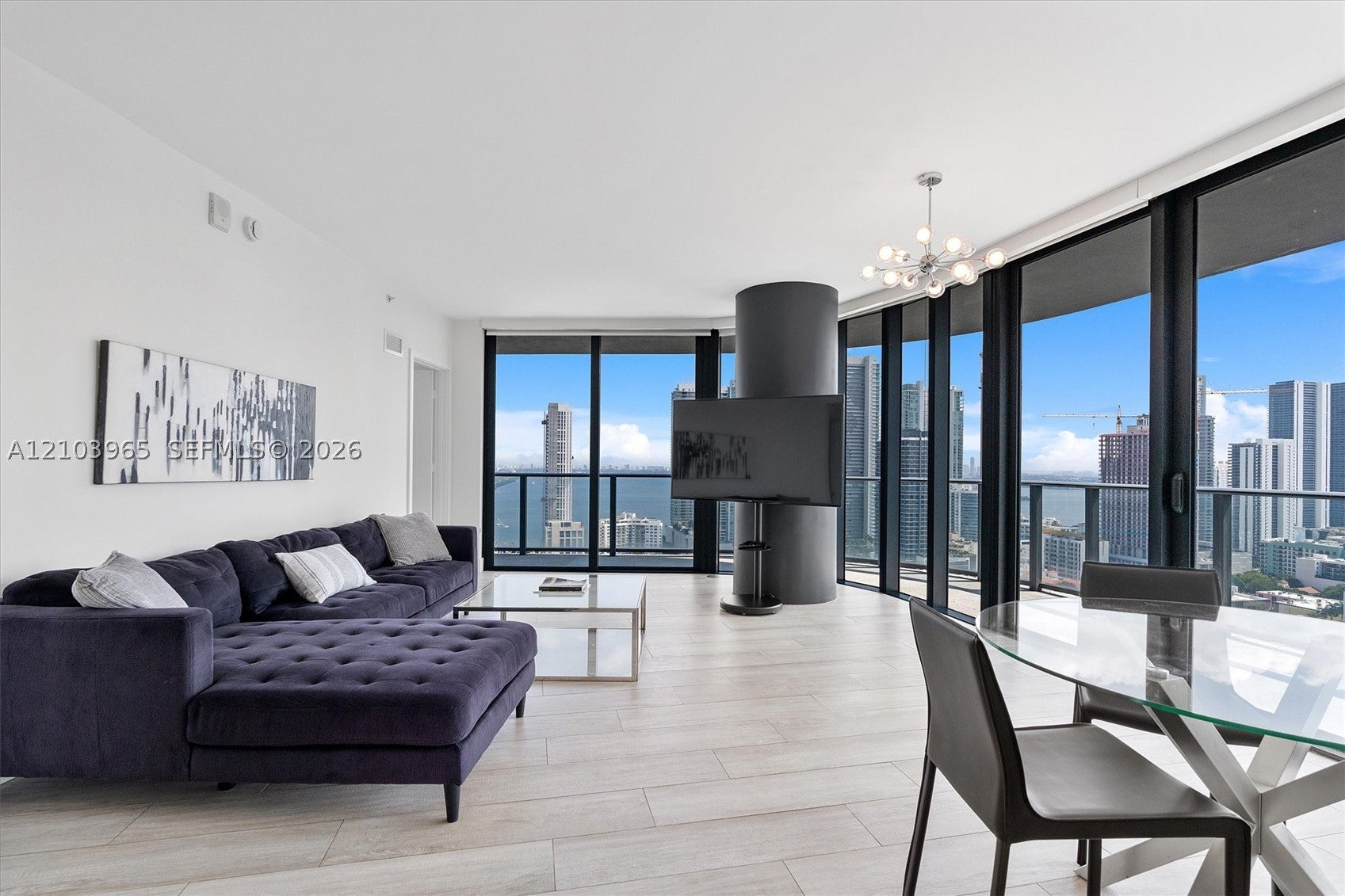 121 NE 34th St 2904