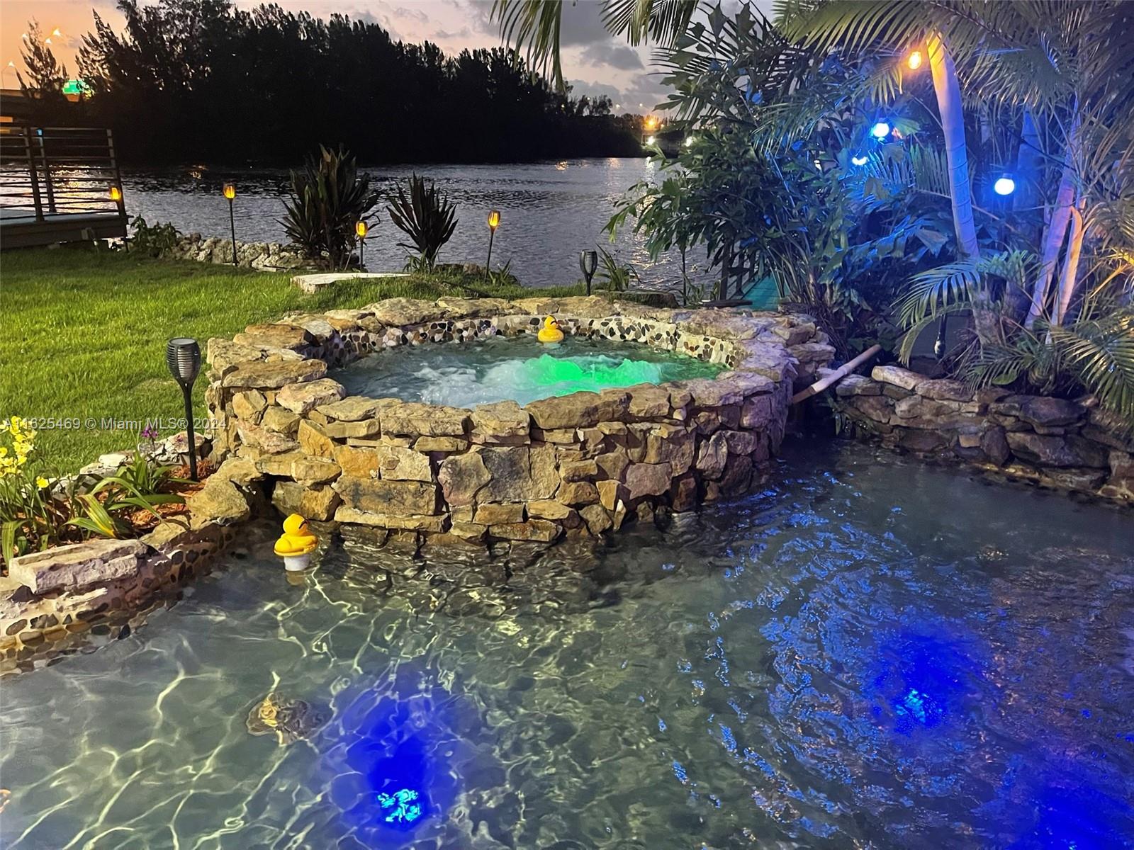 MARINA LAKES - Residential