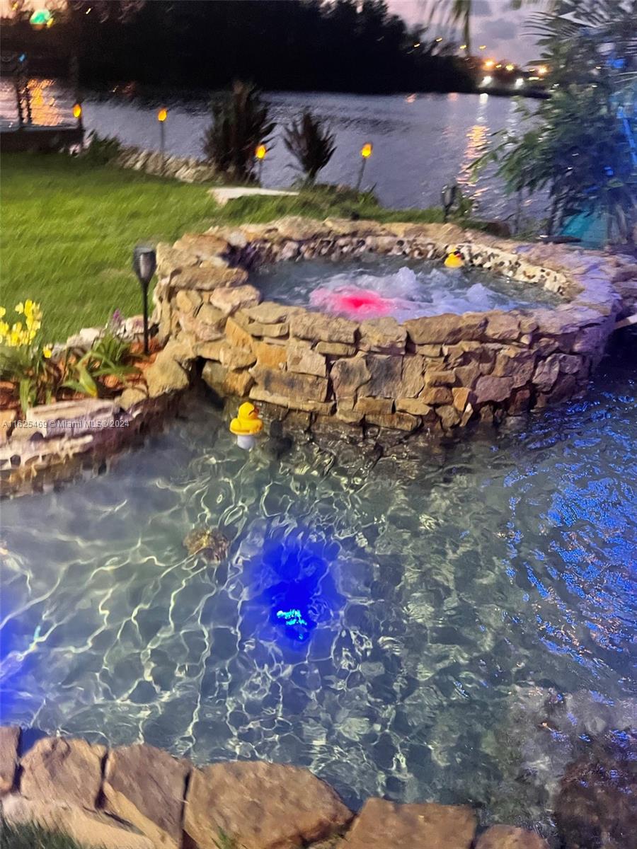 MARINA LAKES - Residential