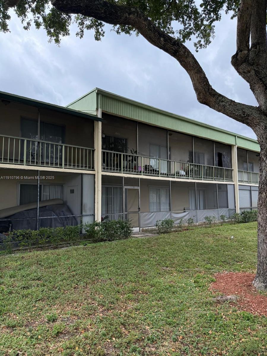 RAMBLEWOOD EAST CONDO - Residential Lease