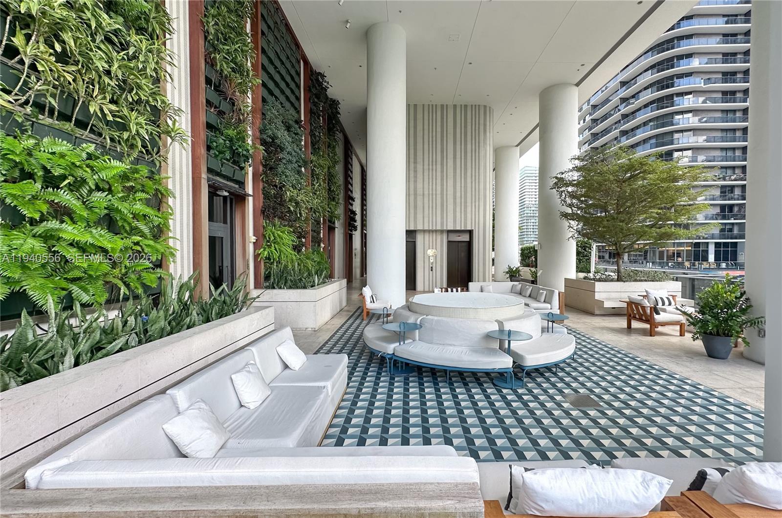 801 SMA RESIDENCES CONDO - Residential Lease