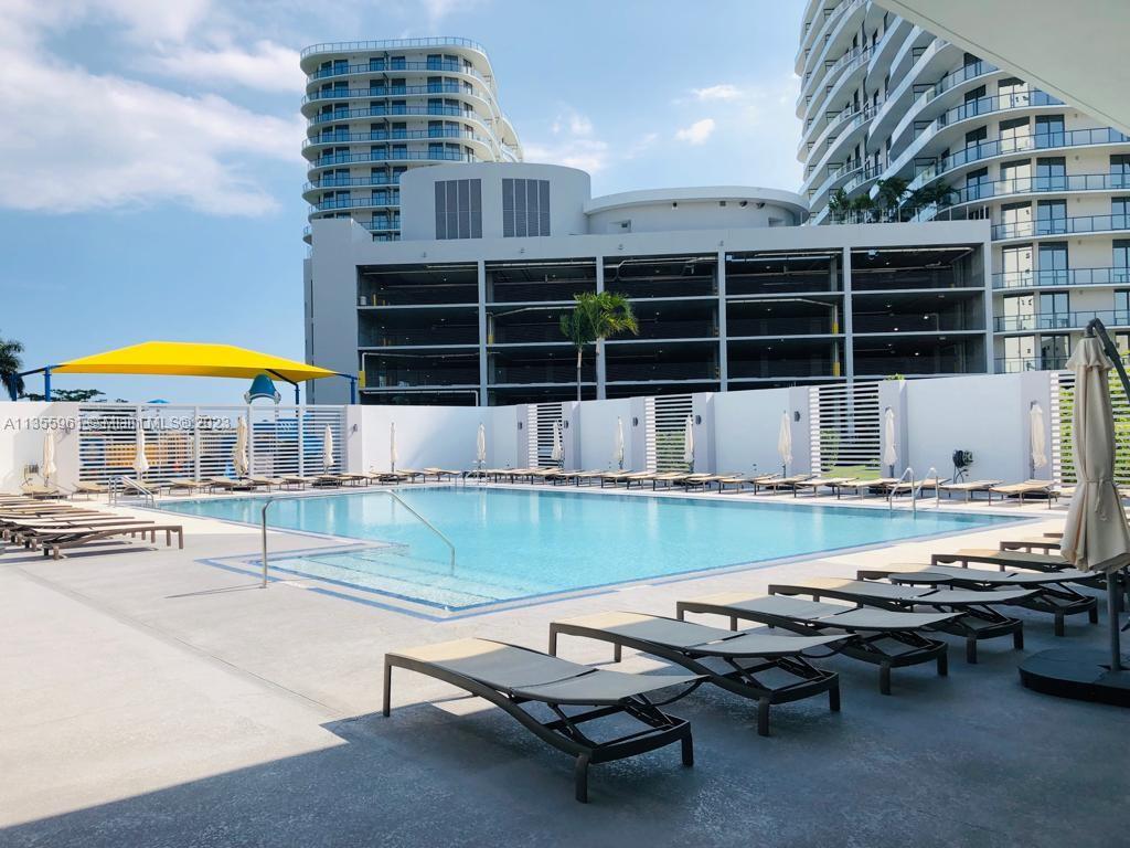 Photo 26 of 31 of listing 172b408d-6657-4405-bc84-62f7f1901aaf condo