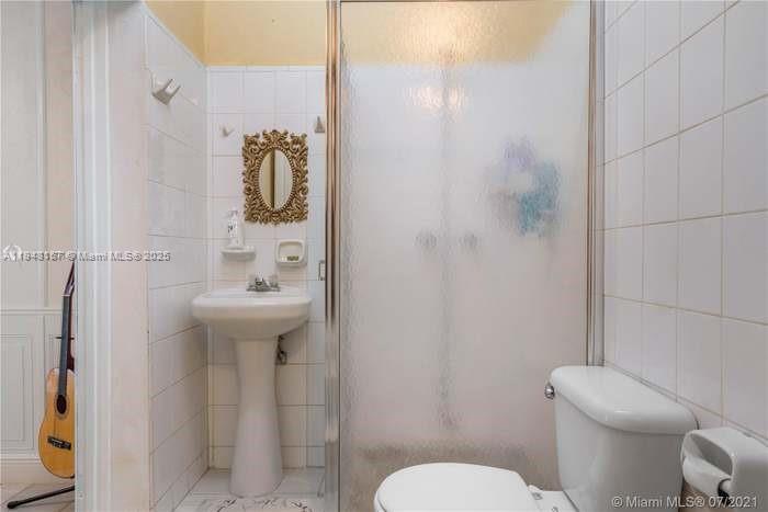 BRADLEY MANOR 3RD ADDN - Residential