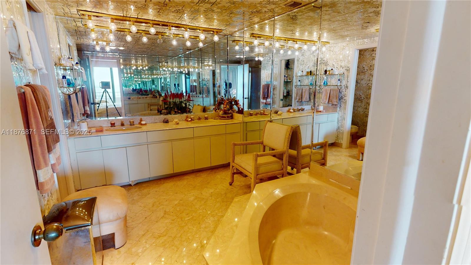 JOCKEY CLUB III CONDO - Residential