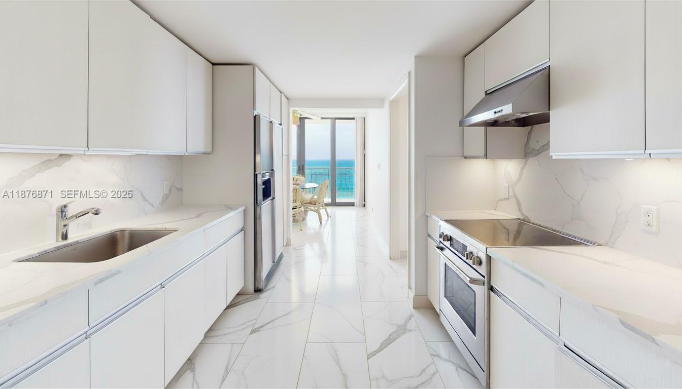 JOCKEY CLUB III CONDO - Residential