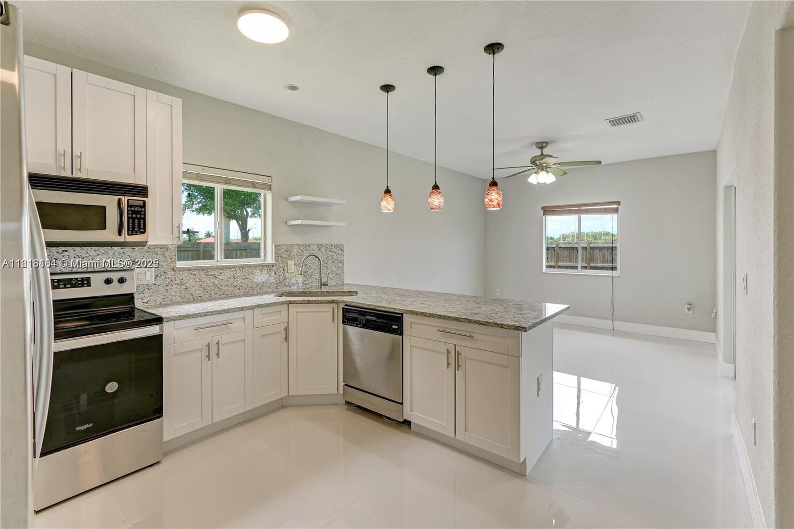 709 SE 14th Pl