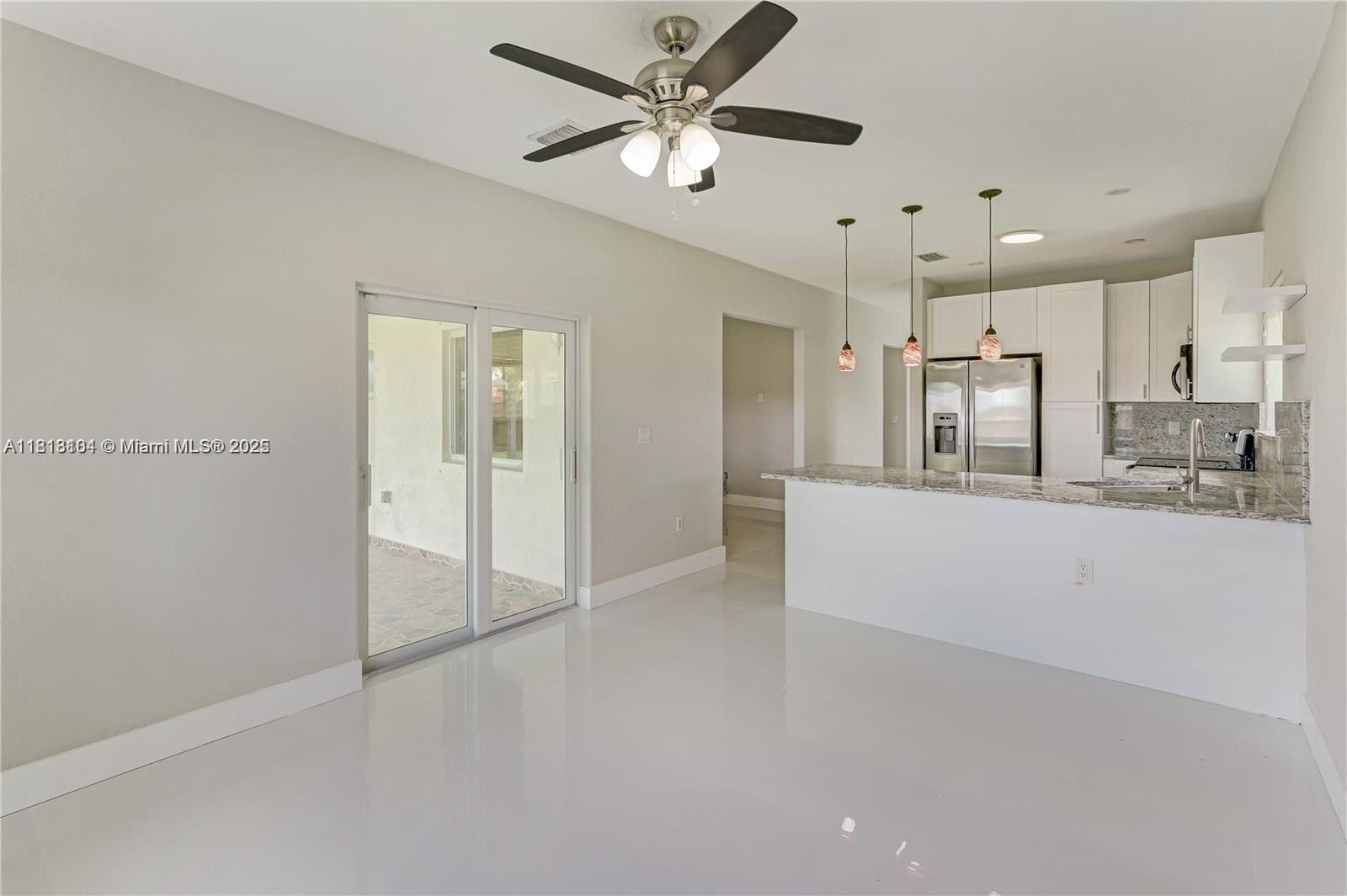 TENNESSEE ESTATES - Residential Lease