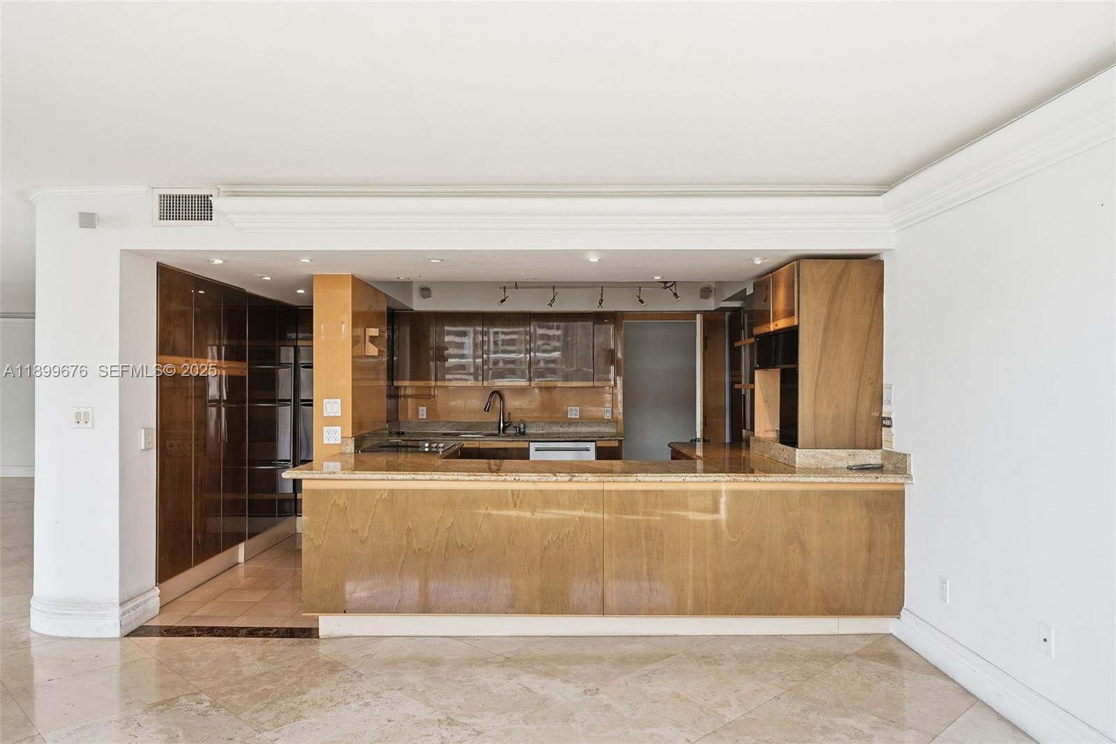 GROVE ISLE CONDO - Residential