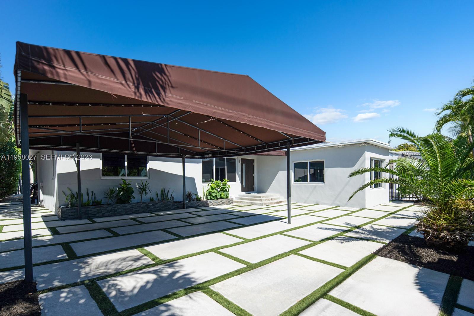 BISCAYNE POINT - Residential