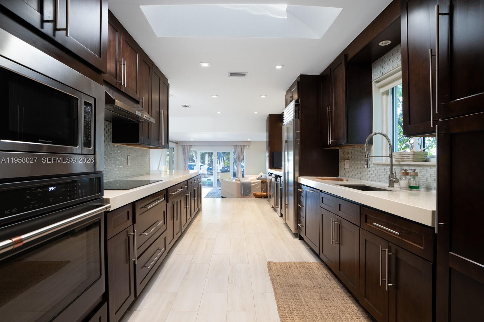 BISCAYNE POINT - Residential